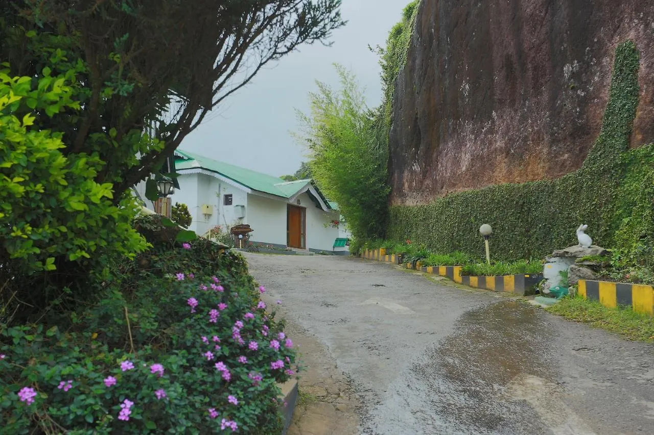 Deshadan Mountain Resort -The Highest Resort In Munnar 4*,